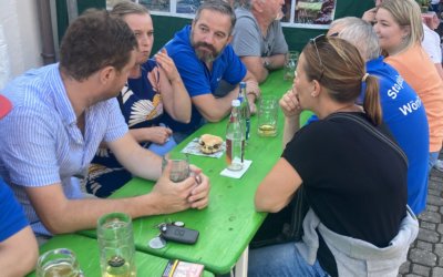 Sonnwendfeier des Gartenbauvereins Berg – Ein geselliger Abend mit dem Stopselclub