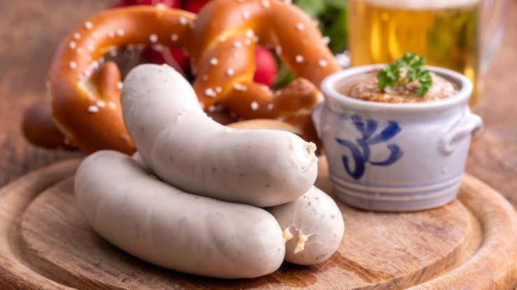 Frühschoppen am Pfingstmontag – Kleine Runde, große Gemütlichkeit