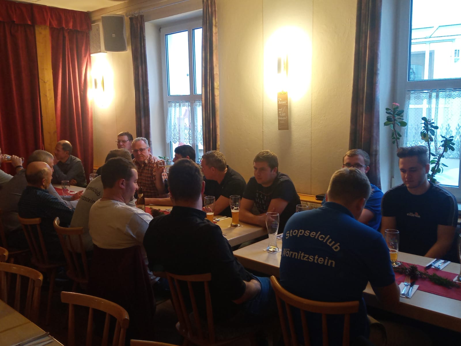 Weihnachtsfrühschoppen 2022 – Tradition und Gemütlichkeit beim Stopselclub